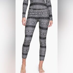 $69 MSRP NWT SKIMS Logo Pointelle Leggings